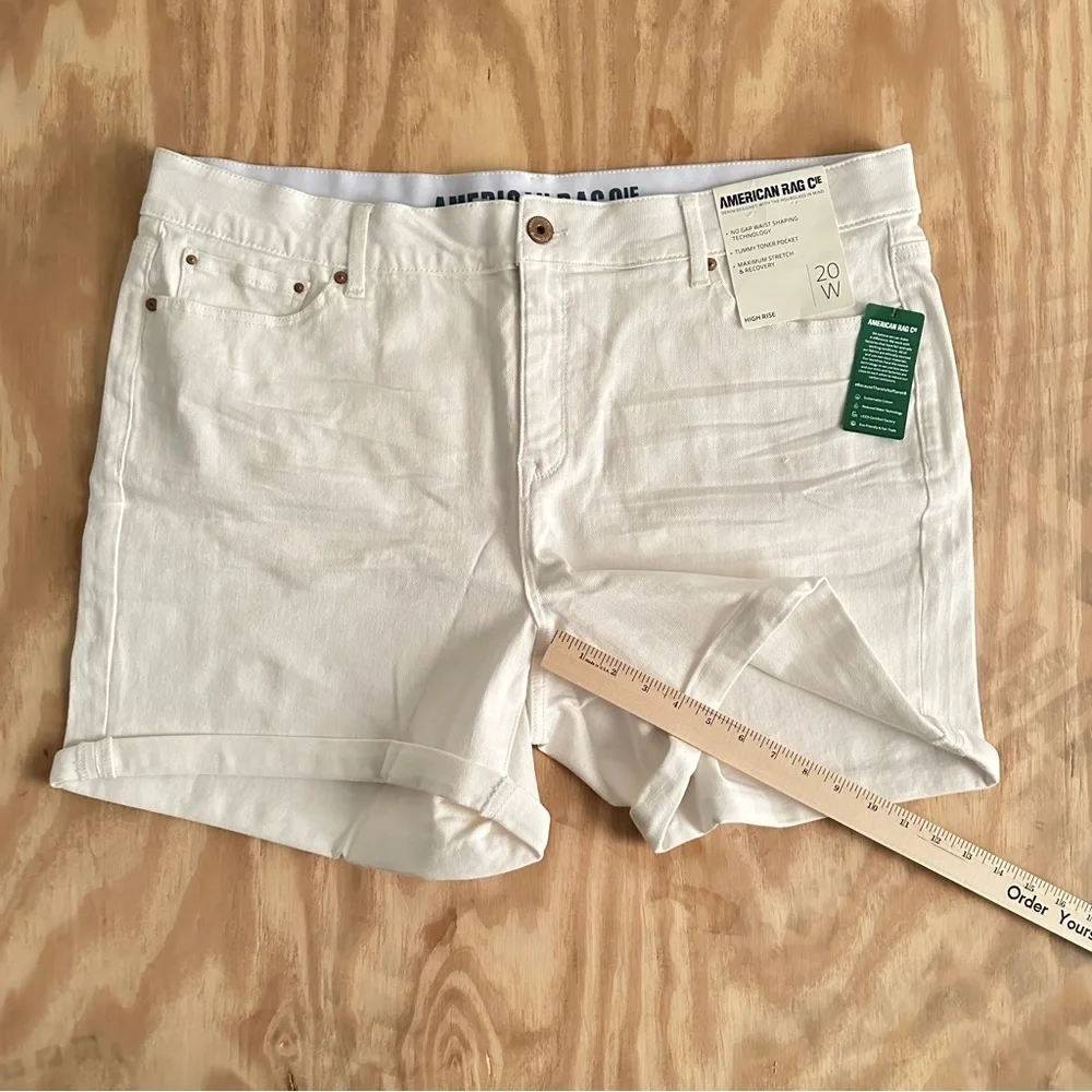 American Rag Women's High Rise White Shorts